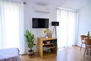 Apartments with parking space Brodarica, Sibenik - 15708