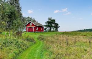 2 Bedroom Awesome Home In Töcksfors