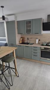 Apartments with parking space Zagreb - 23694