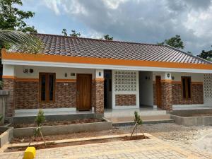 SETYA HOMESTAY TANJUNG LESUNG
