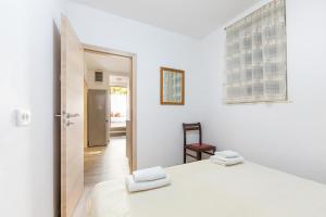 Apartments with WiFi Split - 24915