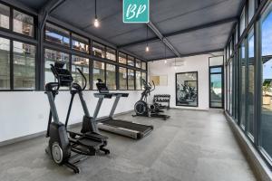 Risco - Downtown Bucerias Rooftop Pool & Beach Club