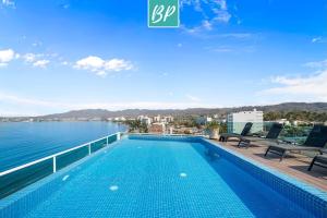 Risco - Downtown Bucerias Rooftop Pool & Beach Club