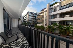 Modern Apartment with Pool in Playa del Carmen 2 BR