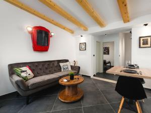 Apartment Urban Black