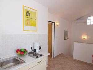 Holiday apartment in Porec with swimming pool