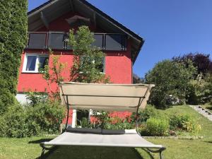 Long 4 stars with balcony