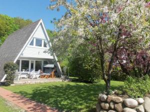 Holiday home in Damp with swimming pool - 4-star hotels in Damp