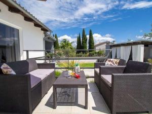 Villa in Pula with swimming pool