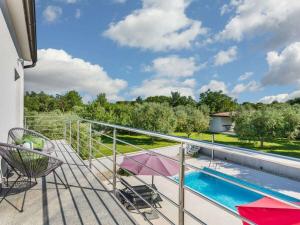 Villa in Fa ana with swimming pool