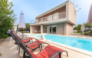 5 Bedroom Amazing Home In Kakma