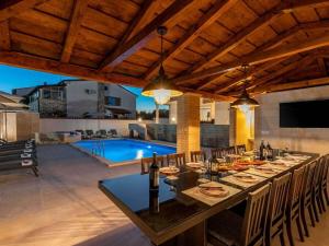 Villa in Buici with swimming pool