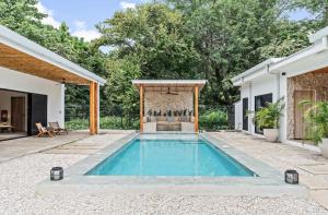 *Steps to Playa Grande *Surf Boards *Private Pool*