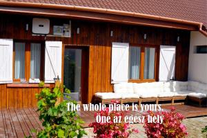 Lisbet Cottage - 4hvězdičkové hotely ve městě Kecskemét