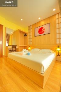 S79 PowerMia RiverFront Grand World