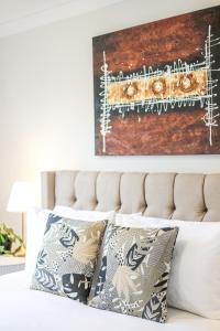 StayAU Newly 8 Beds Spacious Home in Derrimut