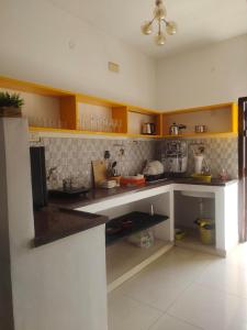 DREAMY cosy stay 4bhk, 6 mins to Whitetown & Beach - COPPER
