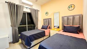 Santorini 3BR Resort Apartment Pool & Gym Negombo Kadirana