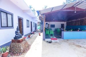 Golden Kudle Beach Resort