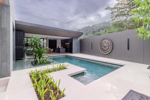 V253 Brand New 2BR with Pool and Full Kitchen