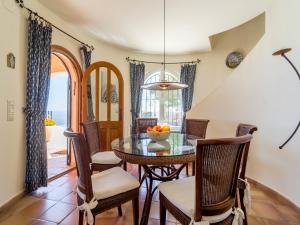 Villa with Sea Breeze Charm