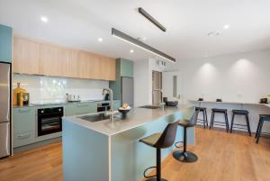 Deluxe Twin Room at Wolfe Street