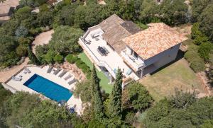 Villa MARINARCA sitew Porto Vecchio Marina di Fiori Vue mer piscine chauffée Clim plage à pied tennis