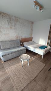 Studio by the River with Terrace, Basen, Sauna, Jacuzzi, Fitness