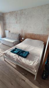 Studio by the River with Terrace, Basen, Sauna, Jacuzzi, Fitness