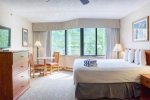 Stellar Location Pool Steam Room Gym