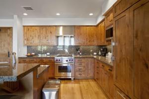 Shooting Star Lodge at Deer Valley Resort - Two Bedroom Residence #103 condo