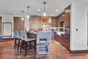 Arrowleaf Lodge at Deer Valley Resort - Three Bedroom Residence #315 condo