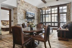 Arrowleaf Lodge- Two Bedroom #401 condo