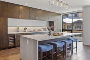 One Empire Pass Lodge at Deer Valley Resort - Three Bedroom Residence #504 condo