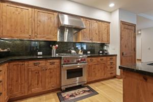 106 - Three Bedroom Shooting Star condo