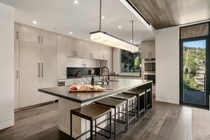 203 - Three Bedroom Deluxe One Empire Pass condo