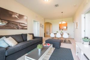 Last Minute Disney Getaway Luxury Condo with Private Balcony. Book Now VC240