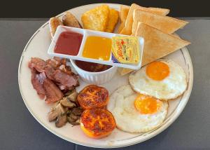 New Breakers Hotel Rawai