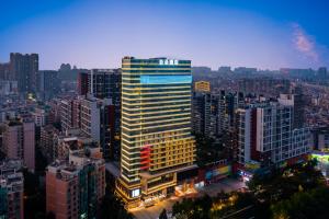 Atour Hotel Foshan Qinghuiyuan Dongle Road Subway StationShunde MiXc Shopping Mall Shunde Happy Coast - 4hvězdičkové hotely ve městě Šun-te