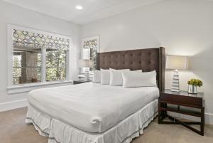 6977 Silver Lake Drive - 5 Bedroom Private Home with Hot Tub home