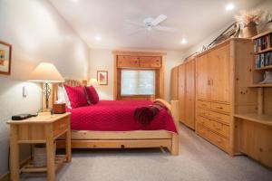 Bristlecone at Deer Valley Resort - Three Bedroom Condo with Hot Tub #101 condo