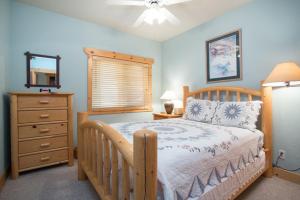 Bristlecone at Deer Valley Resort - Three Bedroom Condo with Hot Tub #101 condo