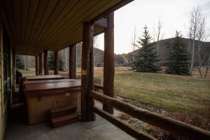 Bristlecone at Deer Valley Resort - Three Bedroom Condo with Hot Tub #101 condo
