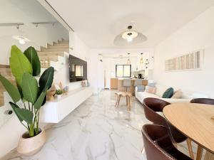 Oasis Beach Home Meloneras with jacuzzi