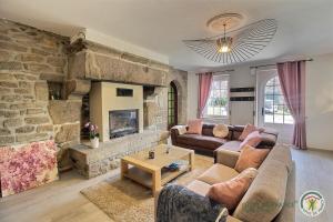 Maison de la ville-j