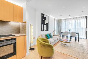 Remarkable London Gem