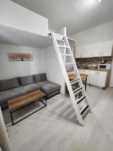 Kallithea VIP Apartments