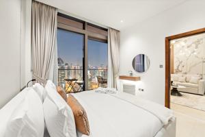 FIRST CLASS 1BR Breathtaking Marina Views