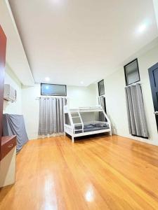 Malibu Lanang SMX convention nearby Full house