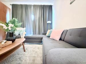 LivWithUs - 2 BR in Marina View Tower B